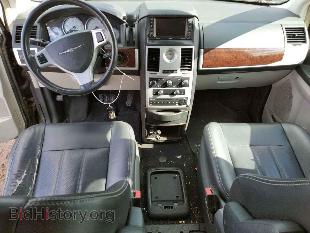 2010 CHRYSLER MINIVAN - VIN: 2A4RR8D12AR398912 - Photo 8