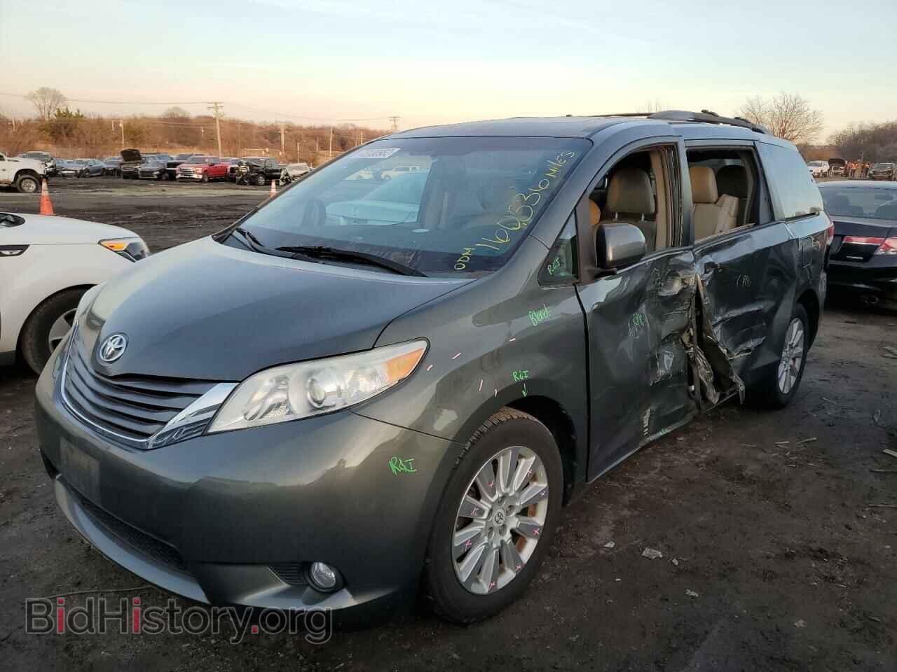 Фотография 5TDDK3DC0CS042980 - TOYOTA SIENNA 2012