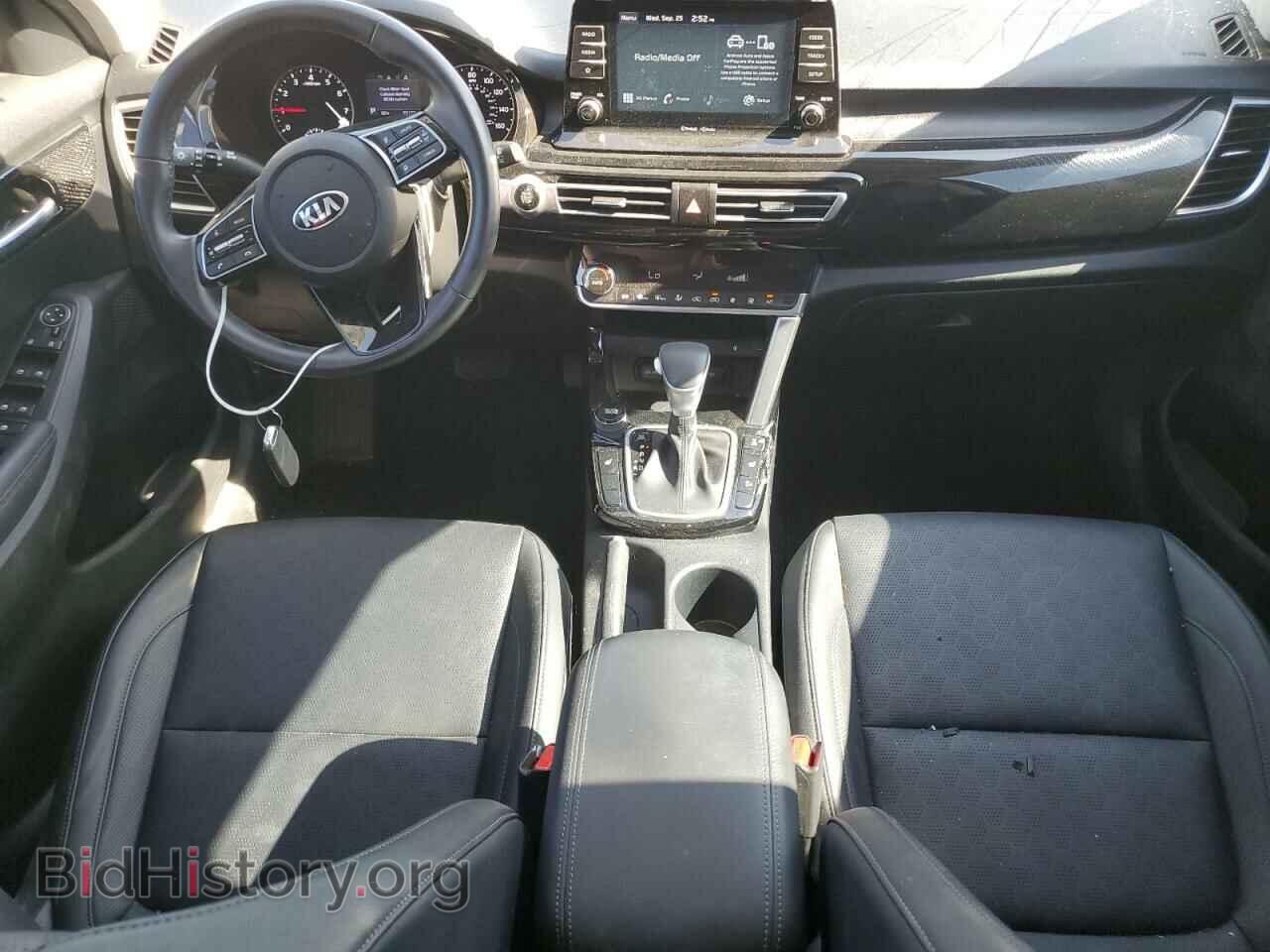 2021 KIA SELTOS - VIN: KNDERCAA8M7076213 - Фото 8