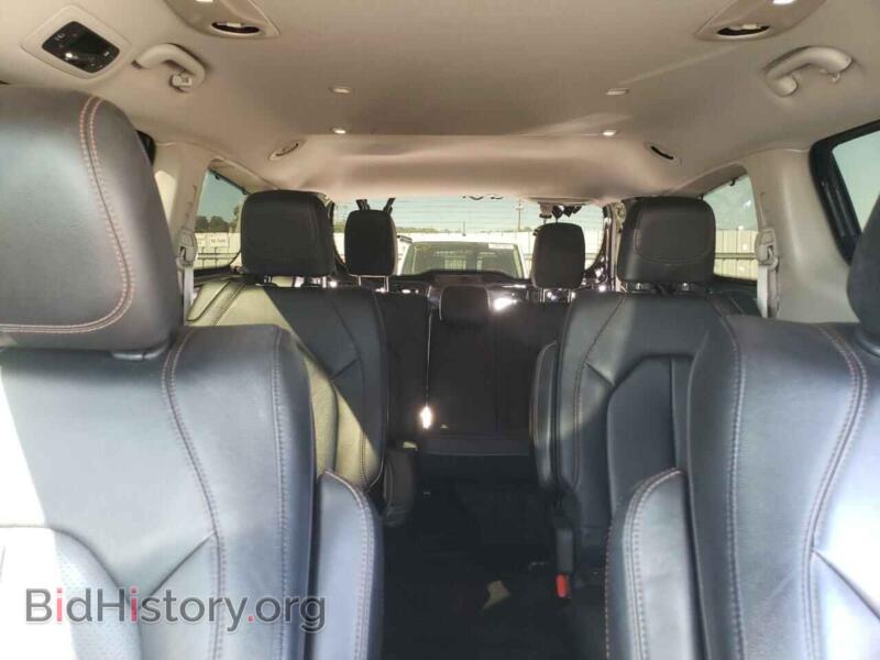 2019 Chrysler PACIFICA (VIN 2C4RC1BG0KR587985) — photo 10 of 14
