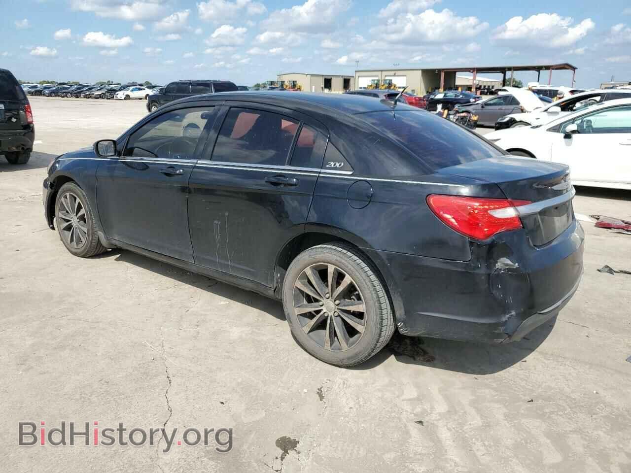 2013 CHRYSLER 200 - VIN: 1C3CCBBG2DN738101 - Photo 2