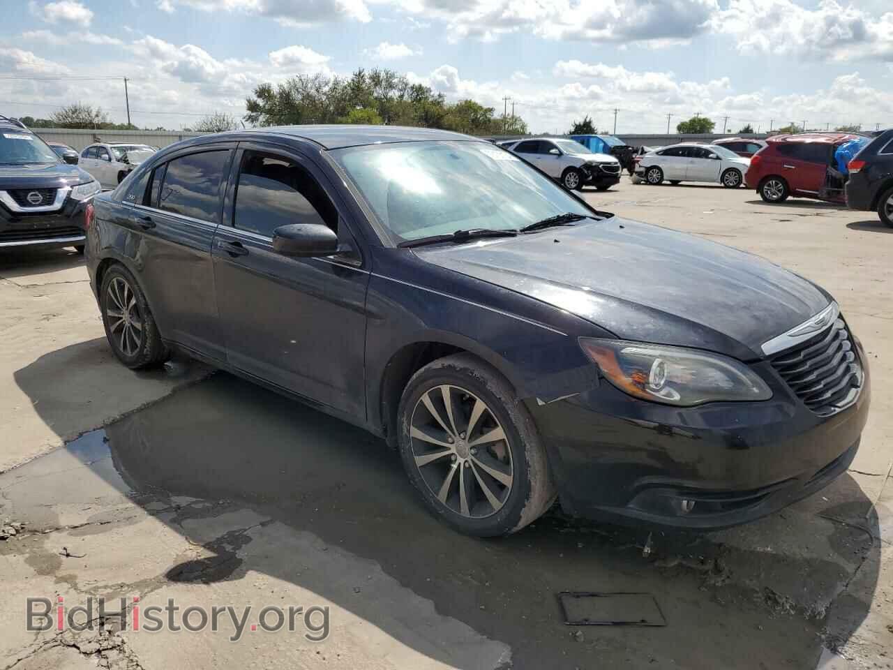 2013 CHRYSLER 200 - VIN: 1C3CCBBG2DN738101 - Photo 4