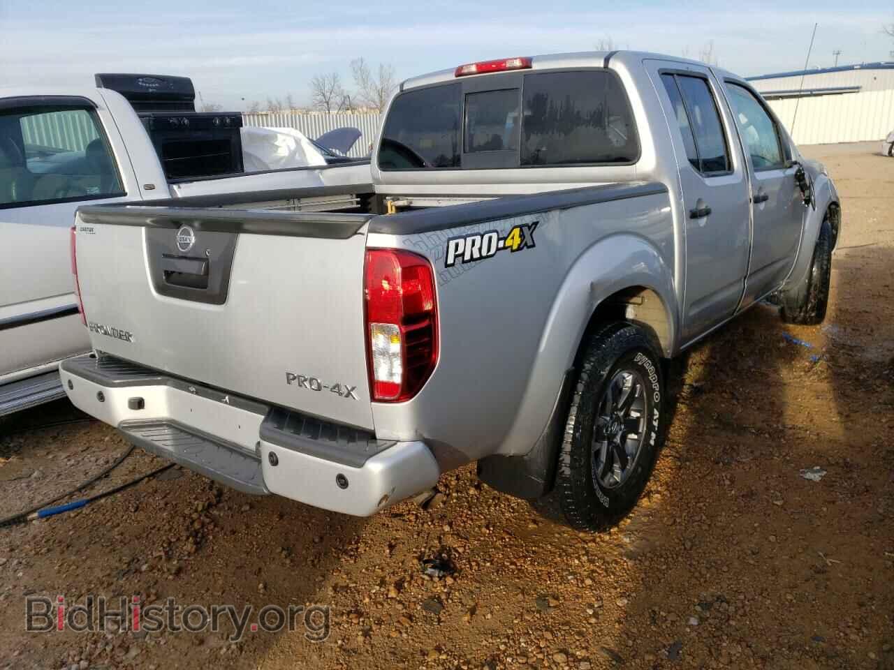 2018 NISSAN FRONTIER - VIN: 1N6AD0EV1JN720034 - Фото 3