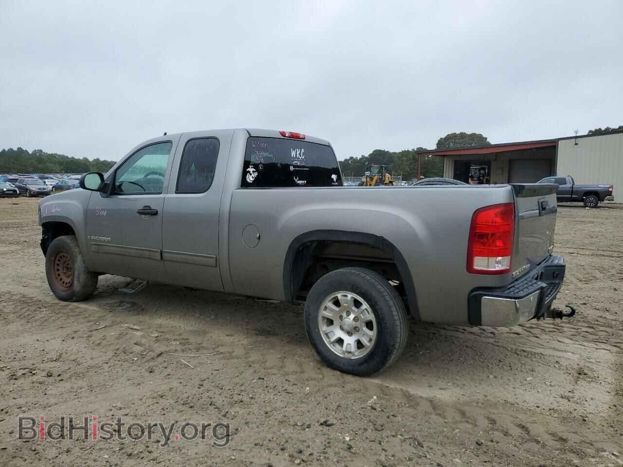2007 GMC SIERRA - VIN: 2GTEC19J671664140 - Фото 2