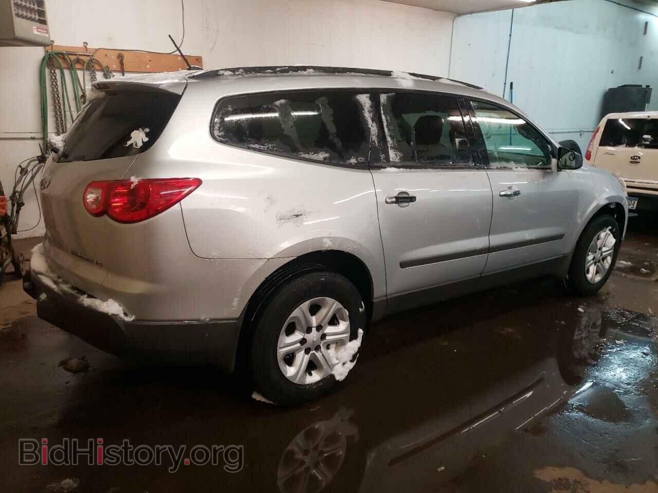 2012 CHEVROLET TRAVERSE - VIN: 1GNKVFED8CJ405103 - Фото 3