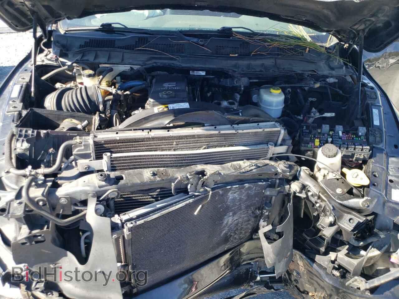2014 RAM All Models - VIN: 3C6UR5DLXEG170658 - Photo 11