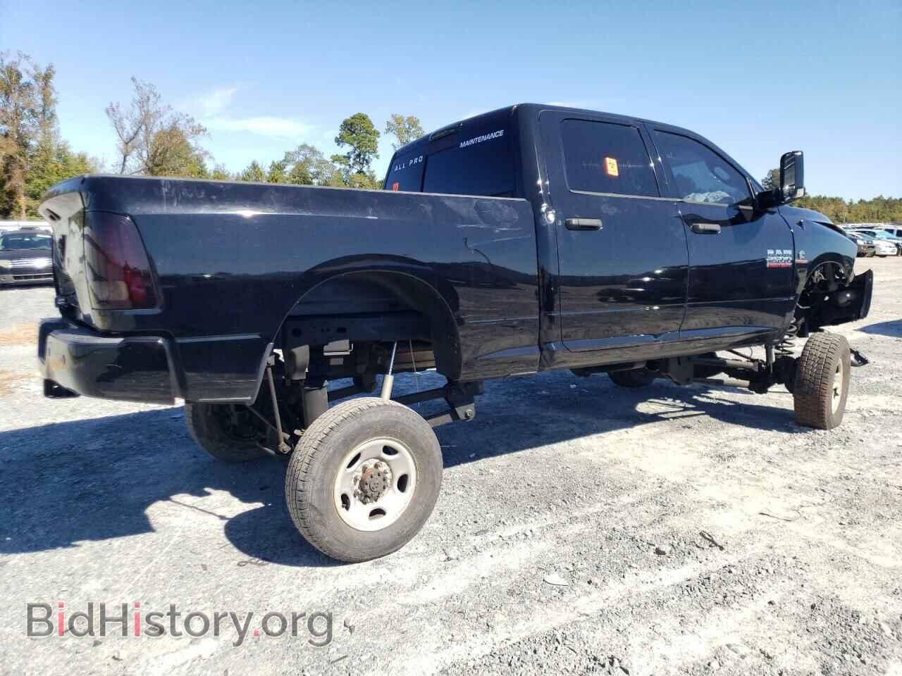 2014 RAM All Models - VIN: 3C6UR5DLXEG170658 - Photo 3