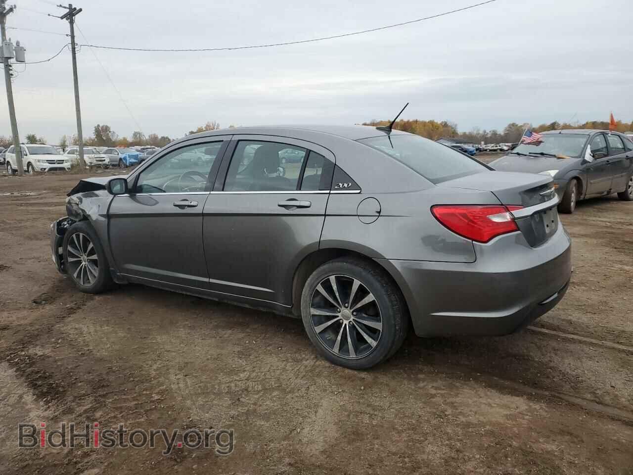2013 CHRYSLER 200 - VIN: 1C3CCBCG0DN578766 - Фото 2