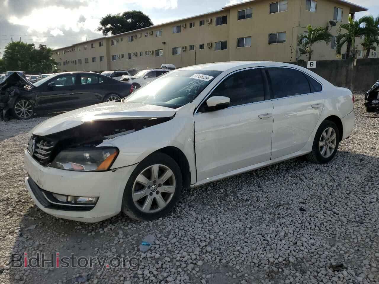 Фотография 1VWAT7A33FC088964 - VOLKSWAGEN PASSAT 2015