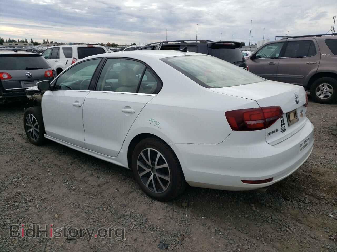 2017 VOLKSWAGEN JETTA - VIN: 3VWDB7AJ1HM276754 - Фото 2