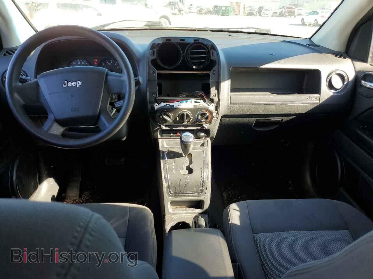 2009 JEEP COMPASS - VIN: 1J4FT47AX9D101392 - Photo 8