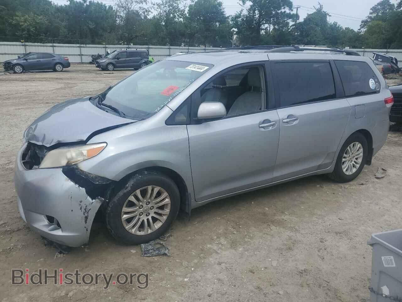 Фотография 5TDYK3DC0BS146918 - TOYOTA All Models 2011