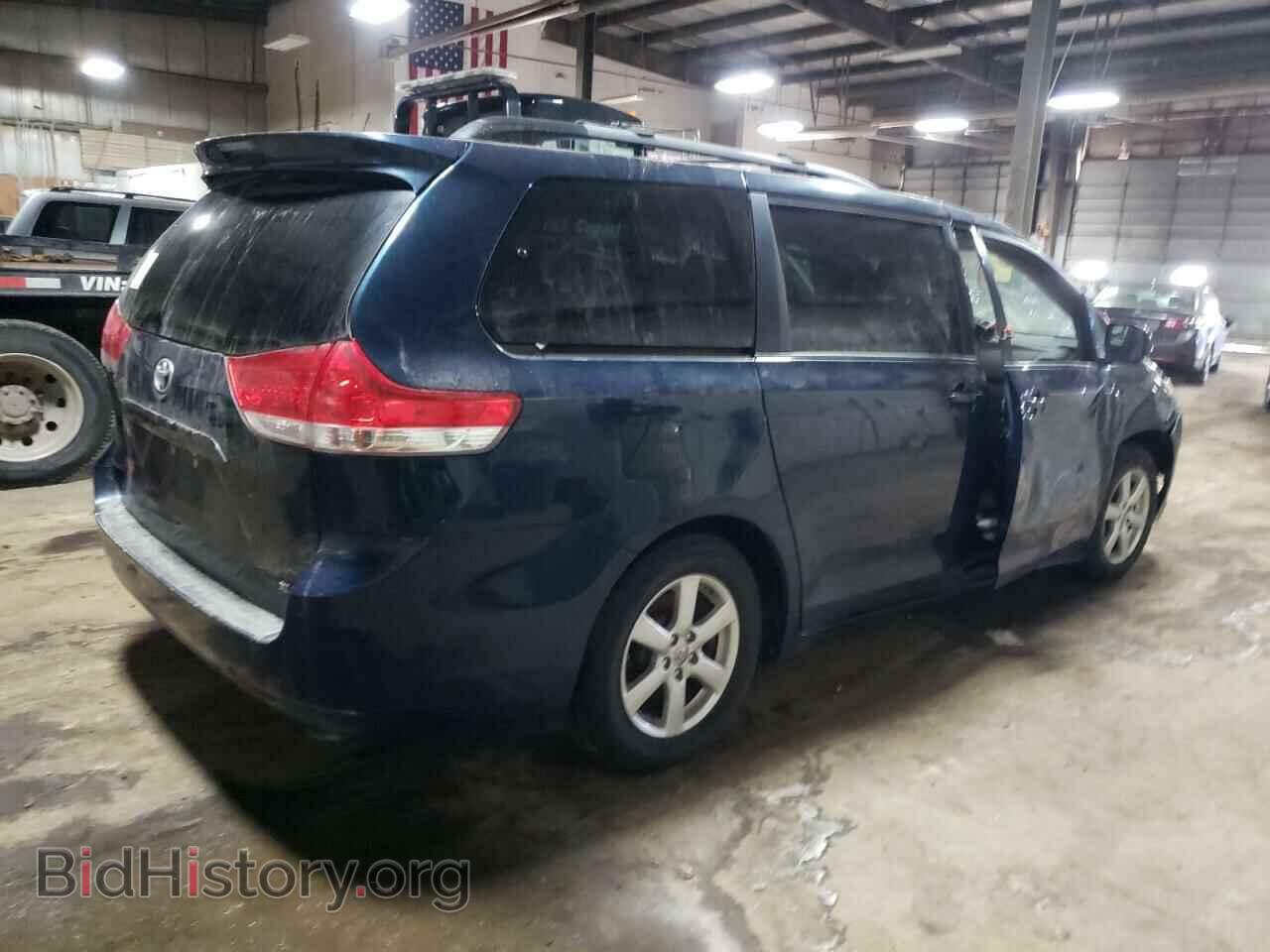 2011 TOYOTA SIENNA - VIN: 5TDYK3DC1BS171925 - Фото 3