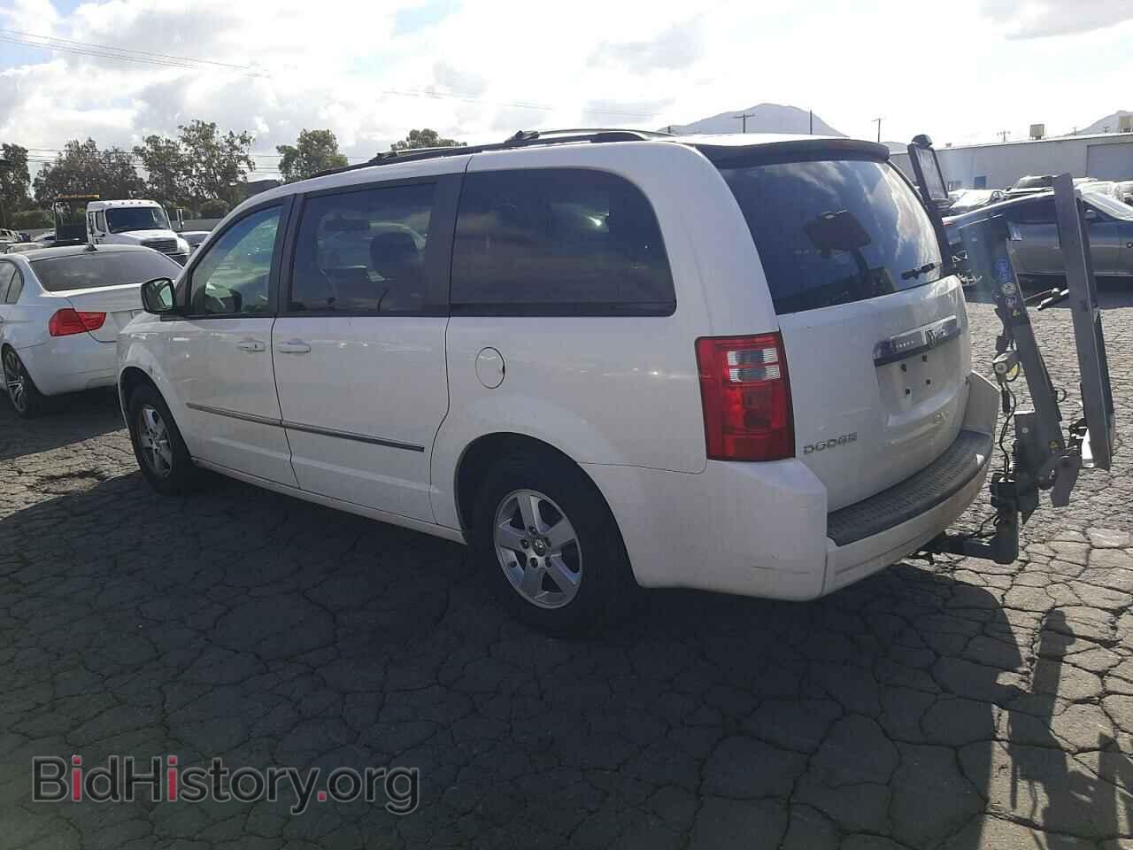 2010 DODGE CARAVAN - VIN: 2D4RN5D10AR237994 - Фото 2