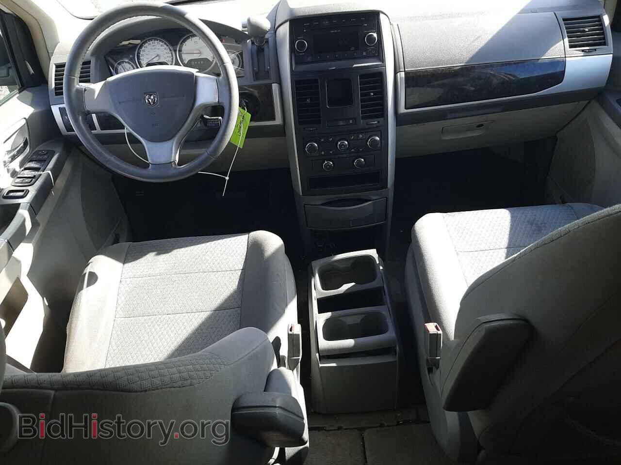 2010 DODGE CARAVAN - VIN: 2D4RN5D10AR237994 - Фото 8