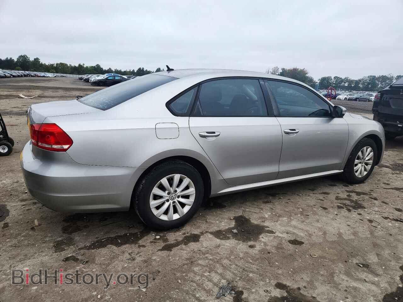 2013 Volkswagen PASSAT (VIN 1VWAP7A3XDC061908) — photo 3 of 12
