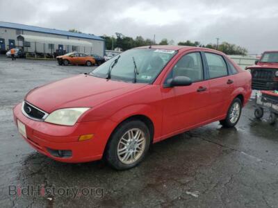 2006 Ford FOCUS ZX4, красный — VIN 1FAFP34N66W123021, Copart