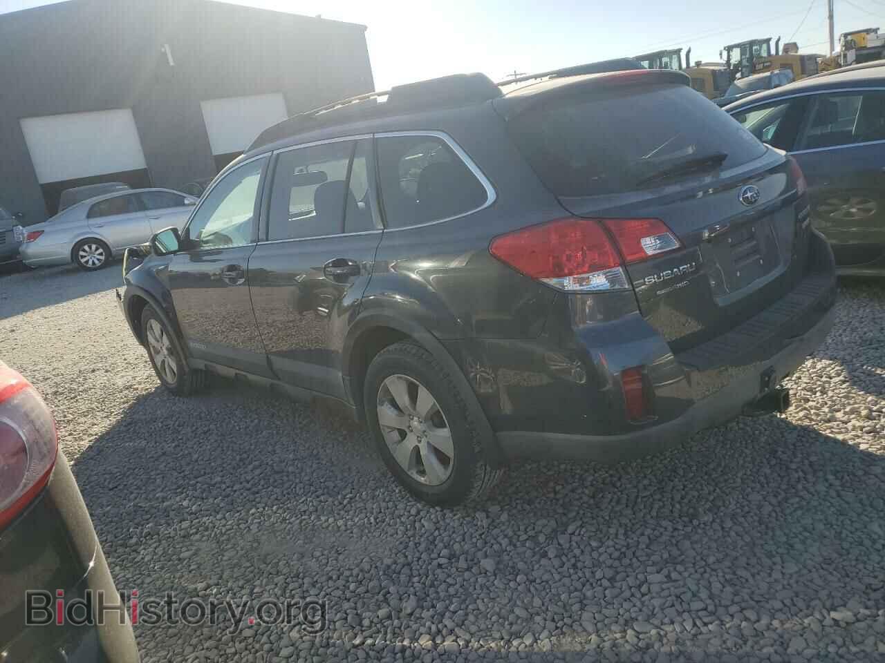 2011 SUBARU OUTBACK - VIN: 4S4BRBGC8B3372063 - Фото 2