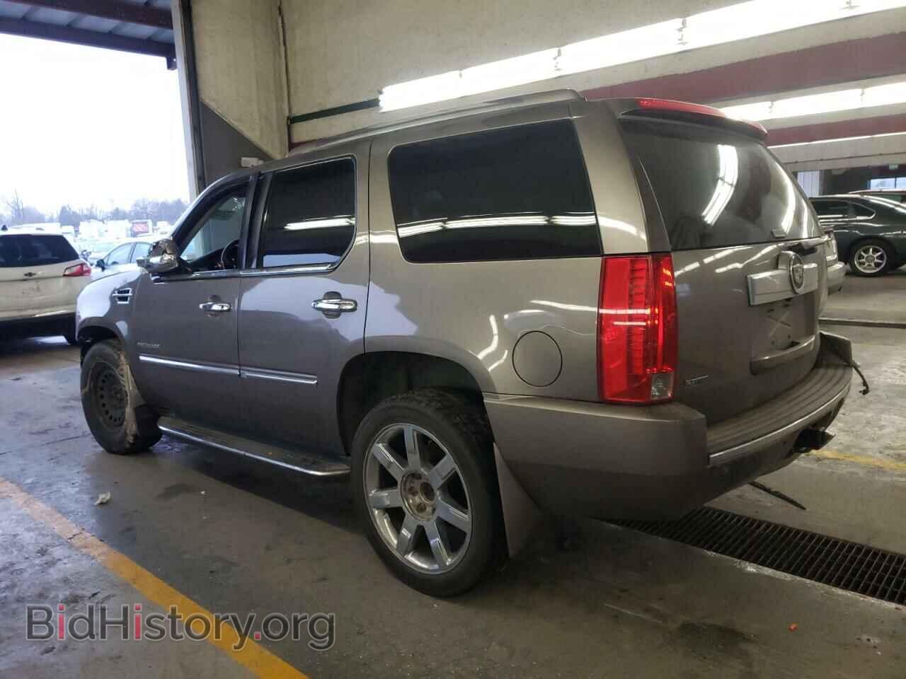 2011 CADILLAC ESCALADE - VIN: 1GYS4BEF7BR285066 - Фото 2