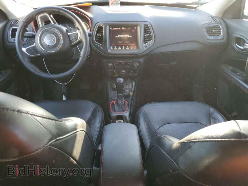 2017 Jeep COMPASS (VIN 3C4NJDDB6HT633526) — photo 8 of 14