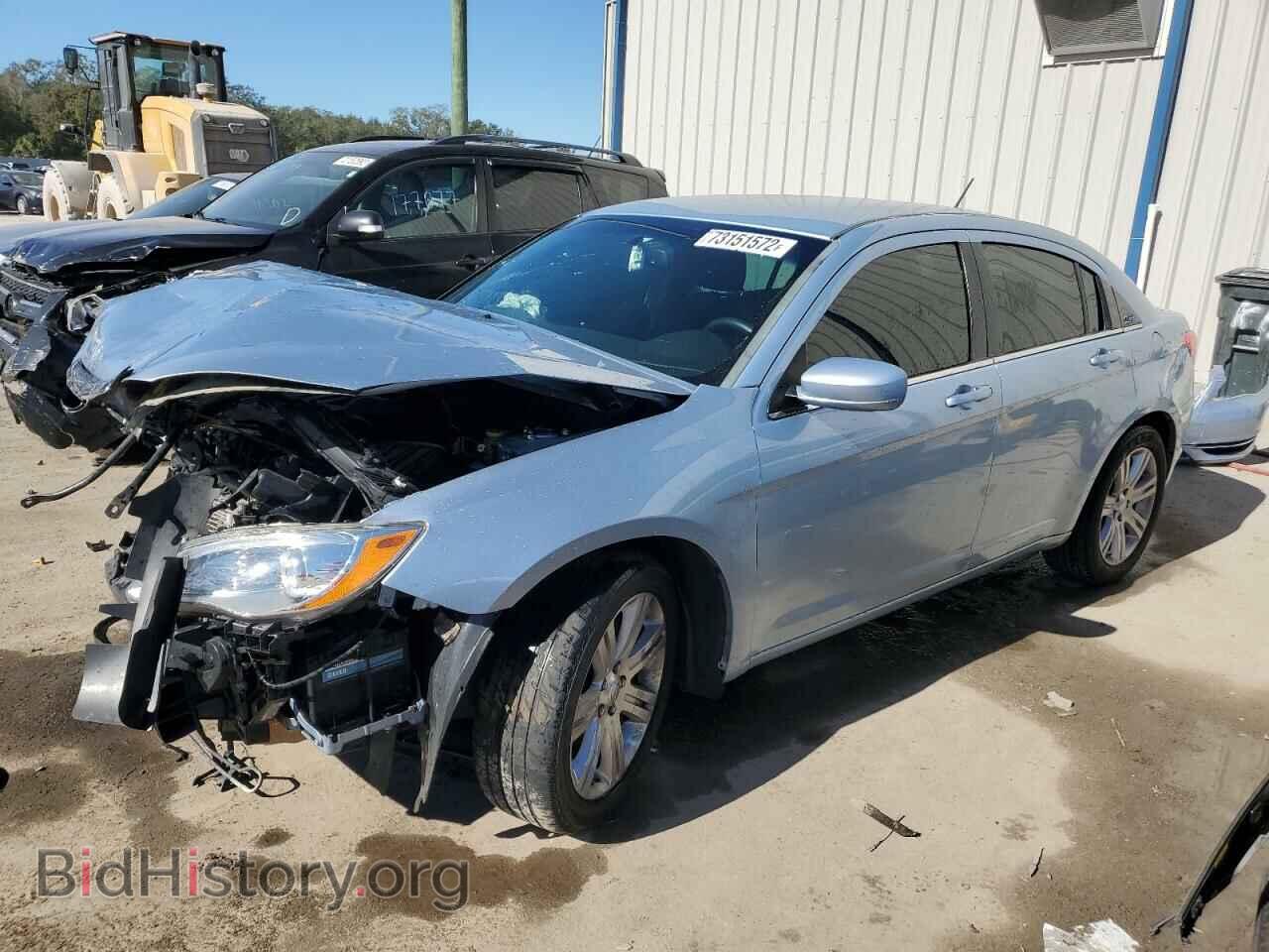2013 CHRYSLER 200 - VIN: 1C3CCBBB1DN598059 - Фото 2