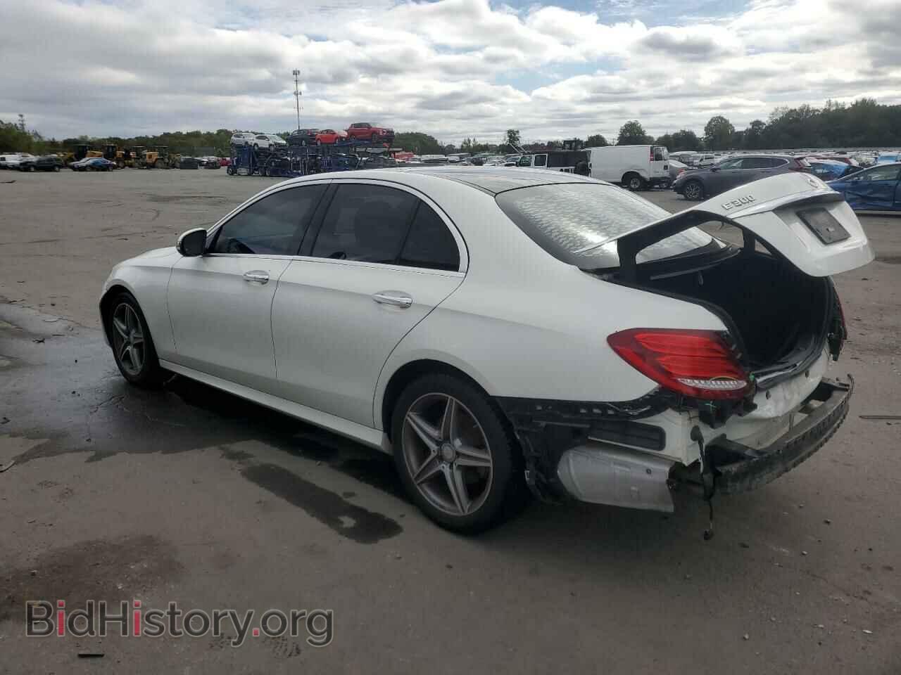 2017 MERCEDES-BENZ E-CLASS - VIN: WDDZF4KB3HA015700 - Фото 2