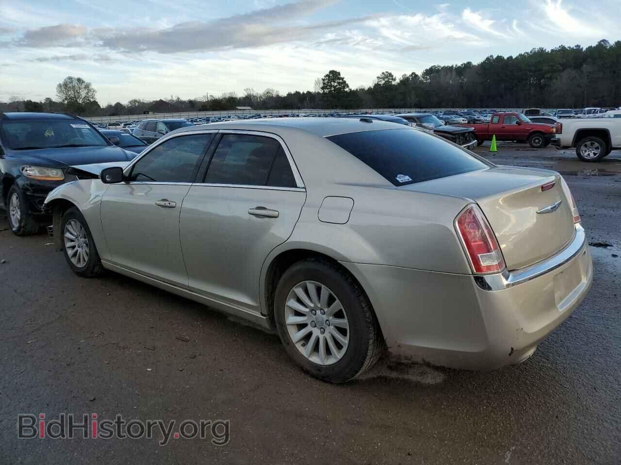 2012 CHRYSLER 300 - VIN: 2C3CCAAG6CH312902 - Фото 2