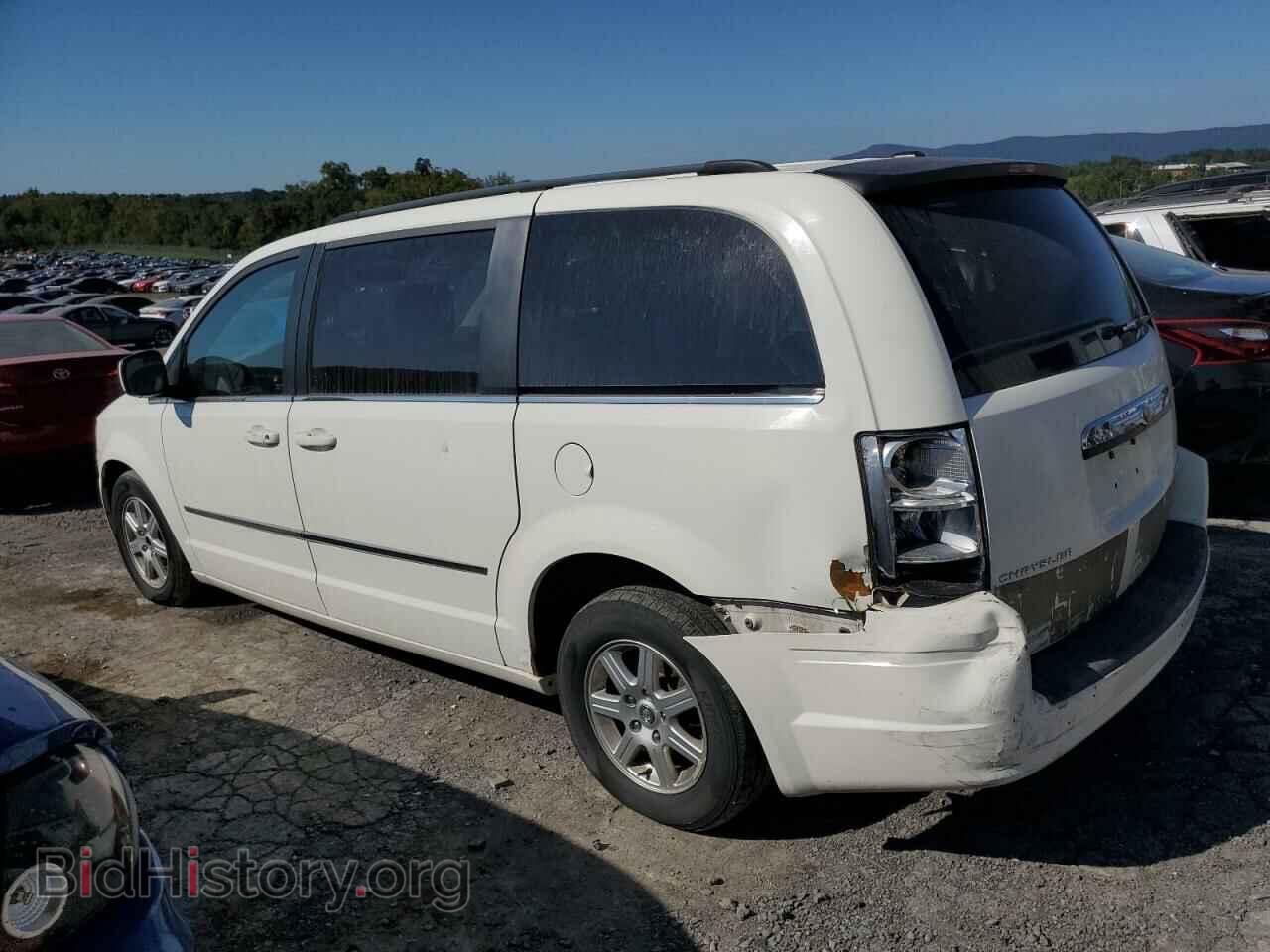 2010 CHRYSLER MINIVAN - VIN: 2A4RR5DX4AR337824 - Фото 2