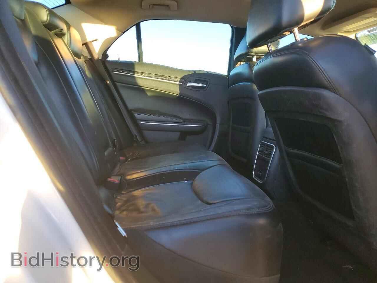 2016 CHRYSLER 300 - VIN: 2C3CCARG2GH190906 - Фото 10