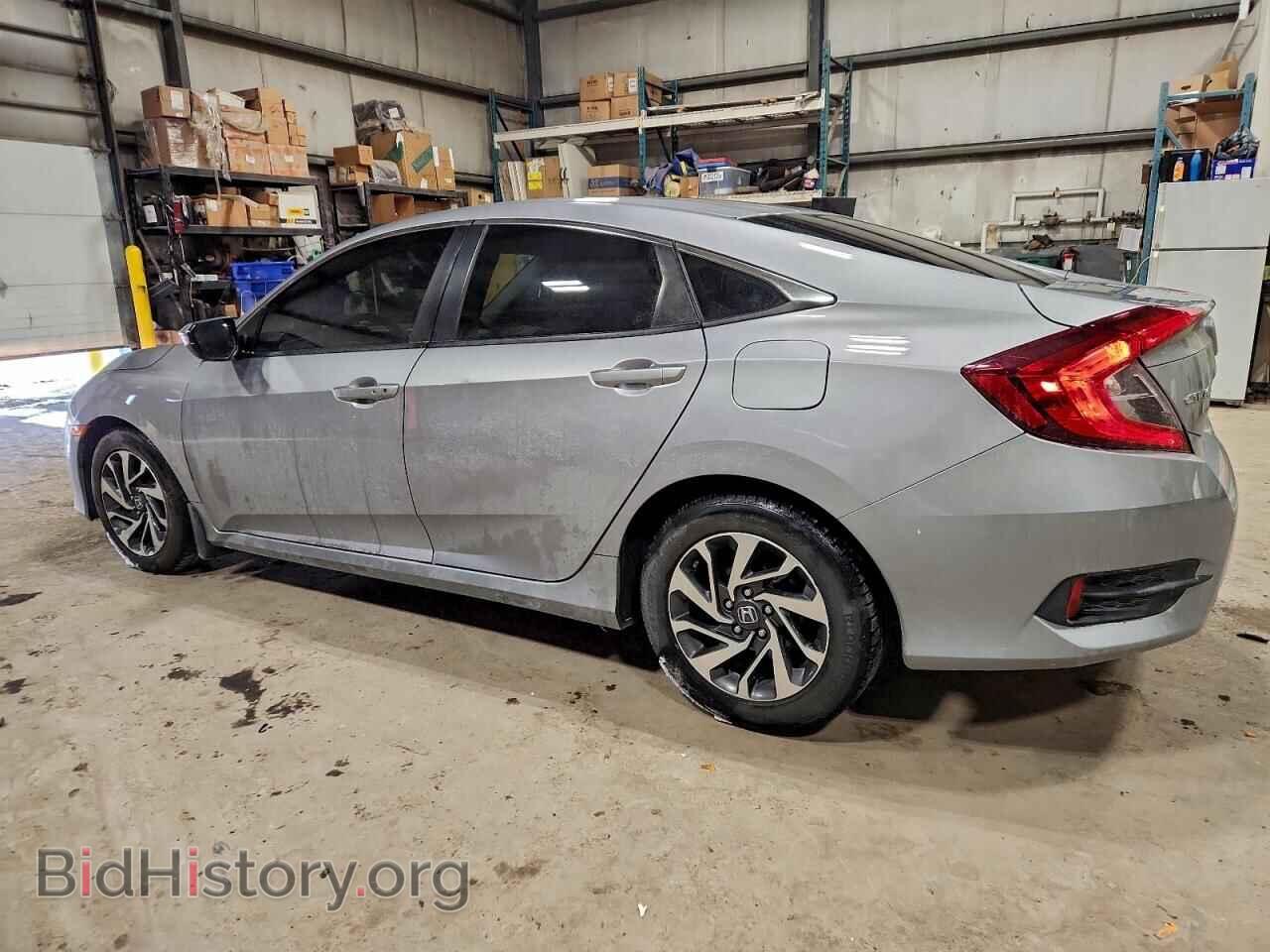 2018 HONDA CIVIC - VIN: 2HGFC2F84JH017540 - Фото 2