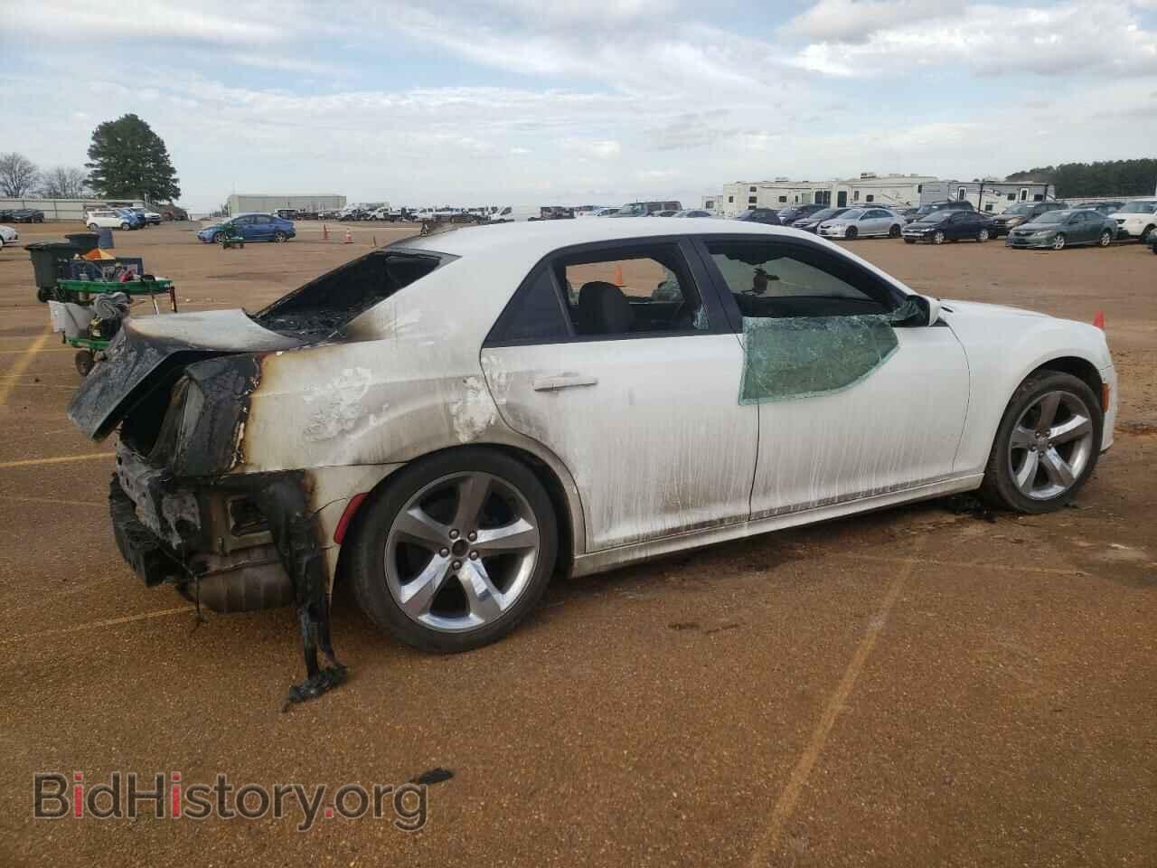 2017 CHRYSLER 300 - VIN: 2C3CCABG1HH668860 - Фото 3