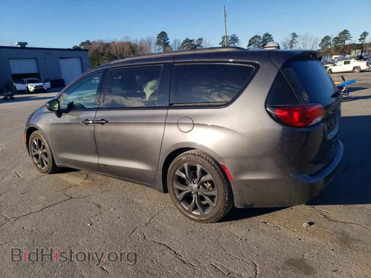 2020 CHRYSLER PACIFICA - VIN: 2C4RC1BG1LR233054 - Фото 2