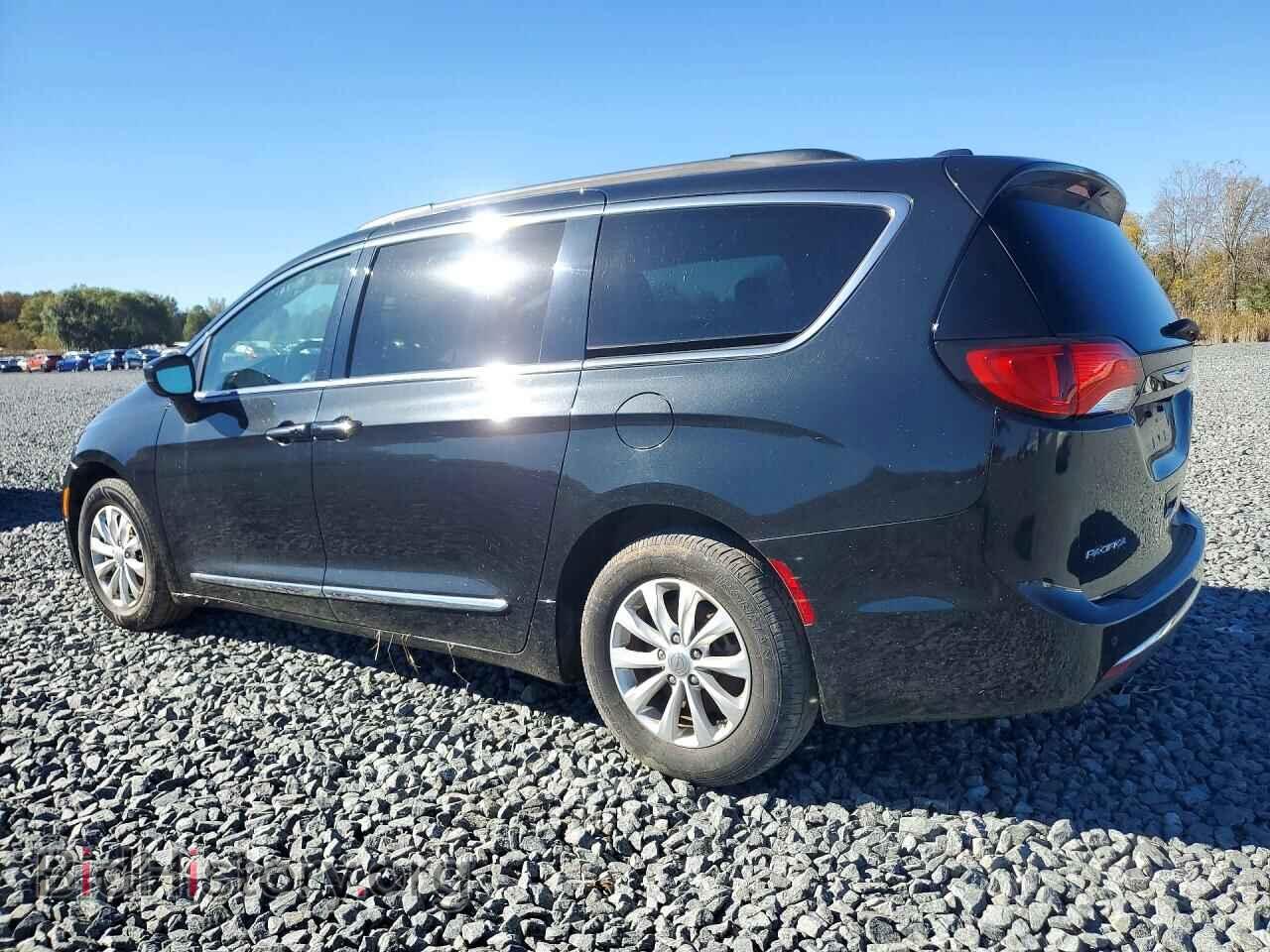 2017 CHRYSLER PACIFICA - VIN: 2C4RC1BG0HR688534 - Фото 2