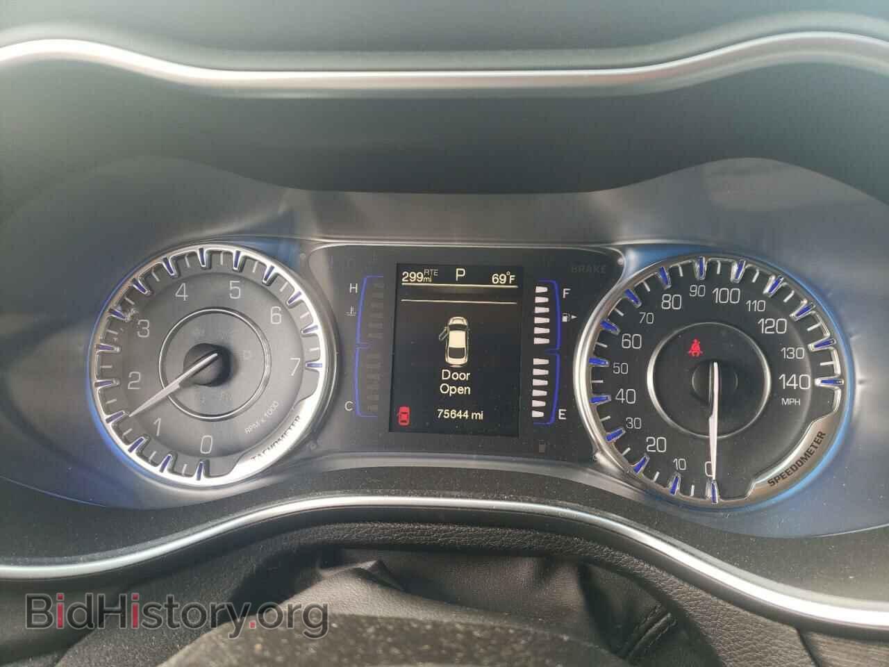2015 CHRYSLER 200 - VIN: 1C3CCCABXFN535875 - Фото 9
