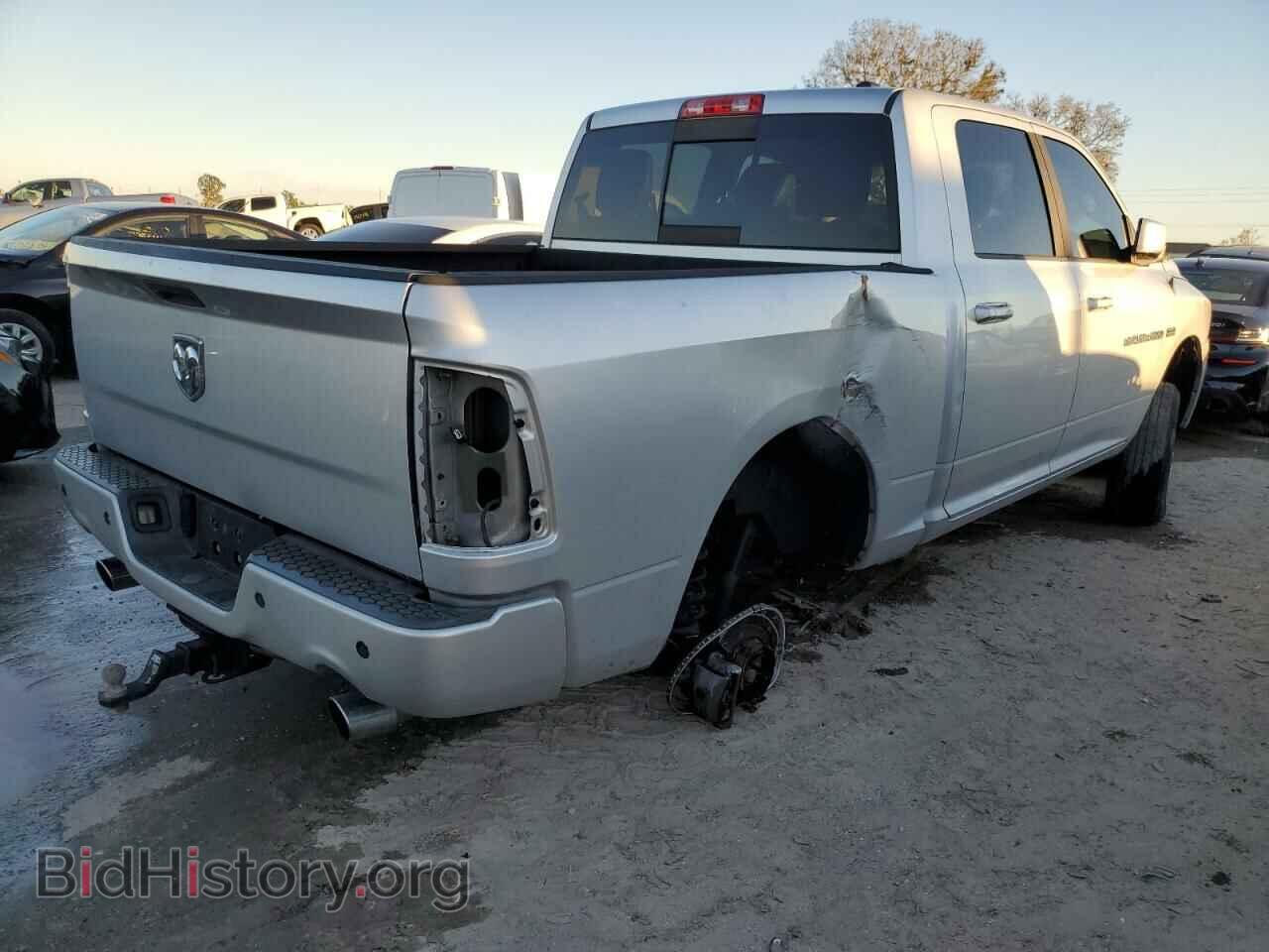 2011 DODGE RAM 1500 - VIN: 1D7RB1CT3BS534720 - Фото 3