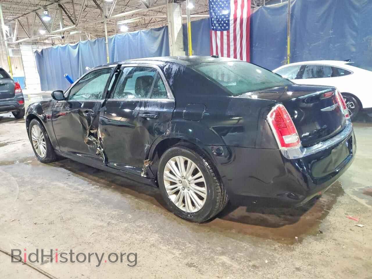 2014 CHRYSLER 300 - VIN: 2C3CCARG5EH276692 - Фото 2