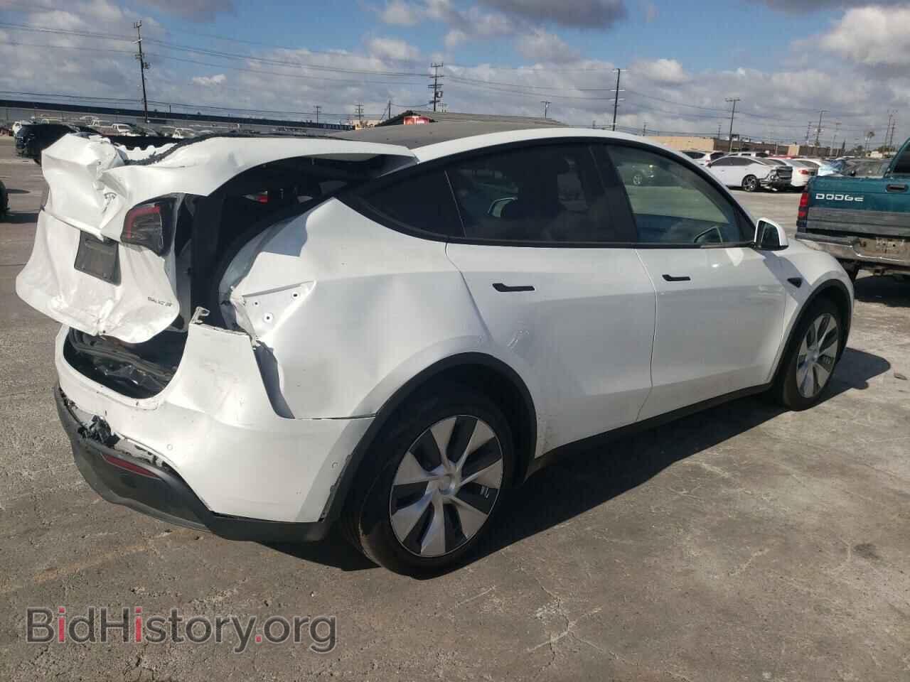 2022 TESLA MODEL Y - VIN: 7SAYGDEE9NF408261 - Фото 3