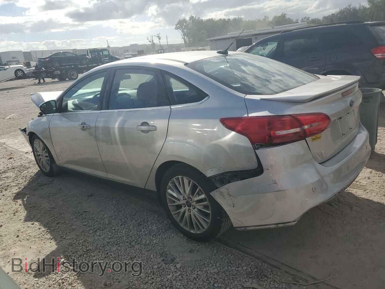 2016 FORD FOCUS - VIN: 1FADP3J22GL207387 - Фото 2