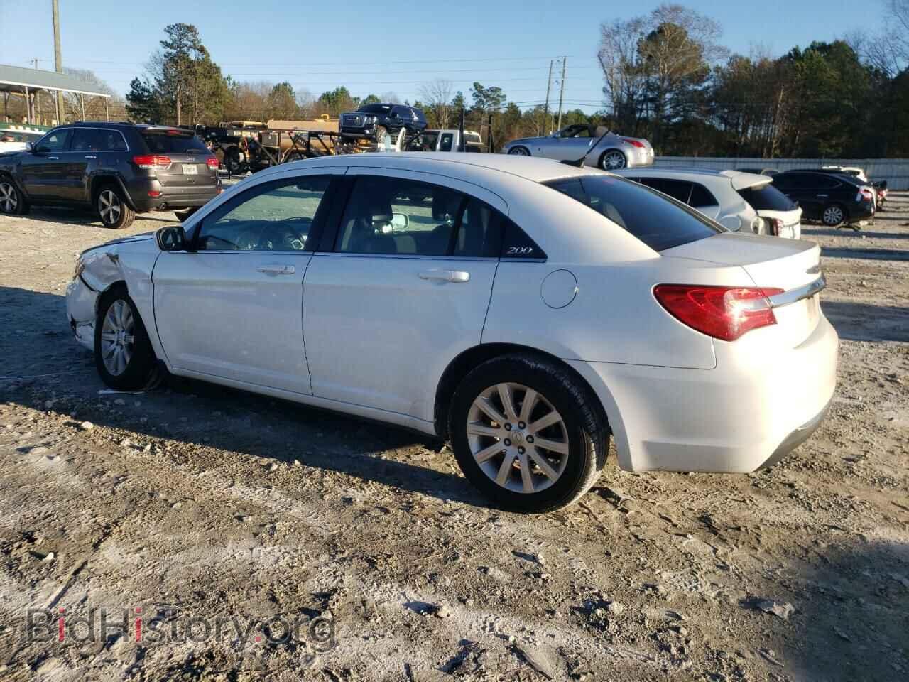 2013 CHRYSLER 200 - VIN: 1C3CCBBB4DN649845 - Фото 2