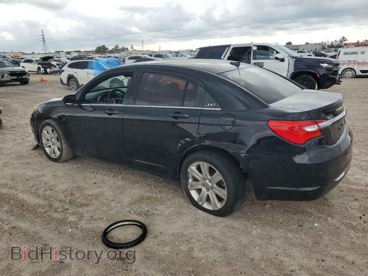 2013 CHRYSLER 200 - VIN: 1C3CCBBB0DN554375 - Photo 2