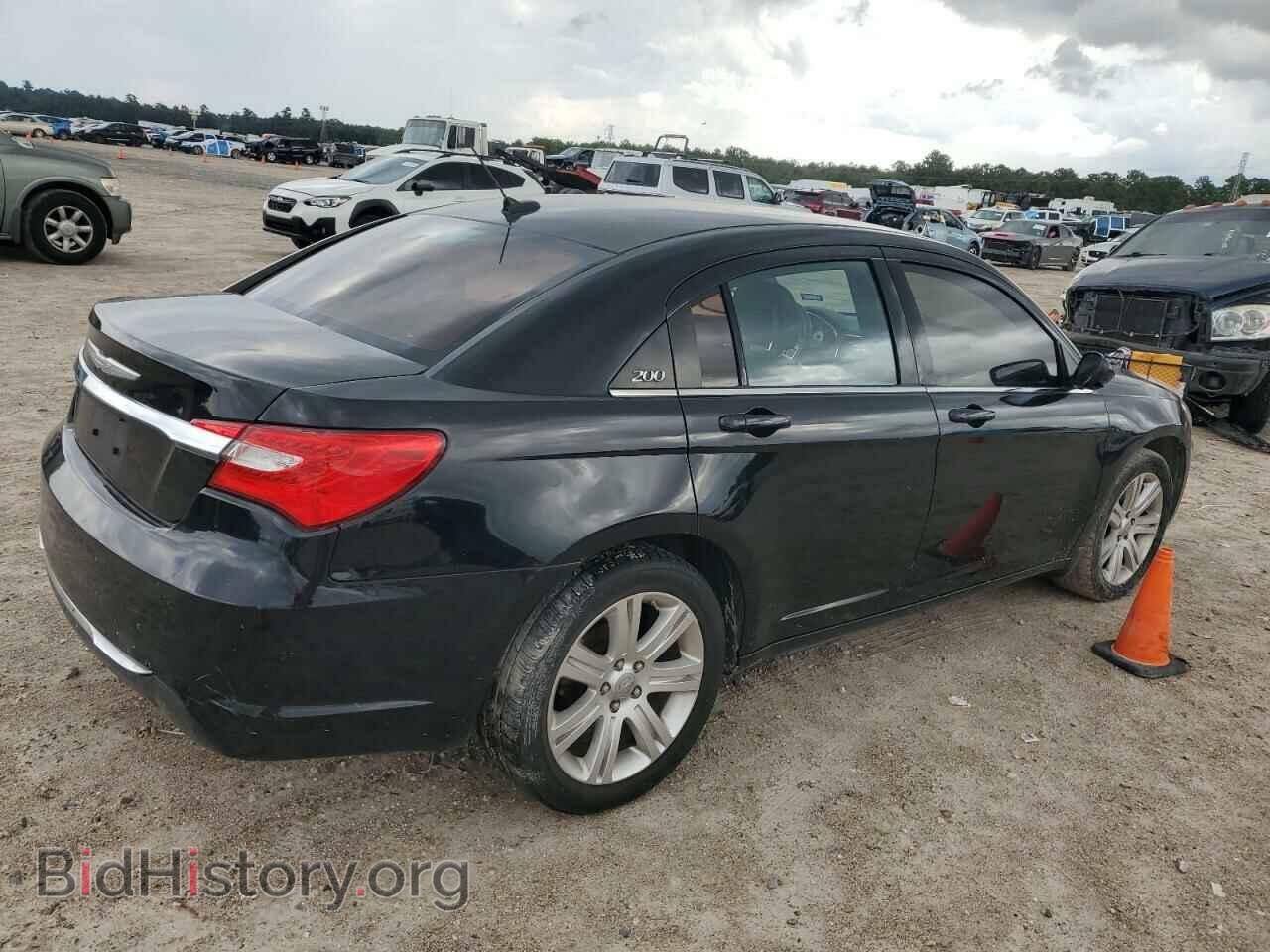 2013 CHRYSLER 200 - VIN: 1C3CCBBB0DN554375 - Photo 3