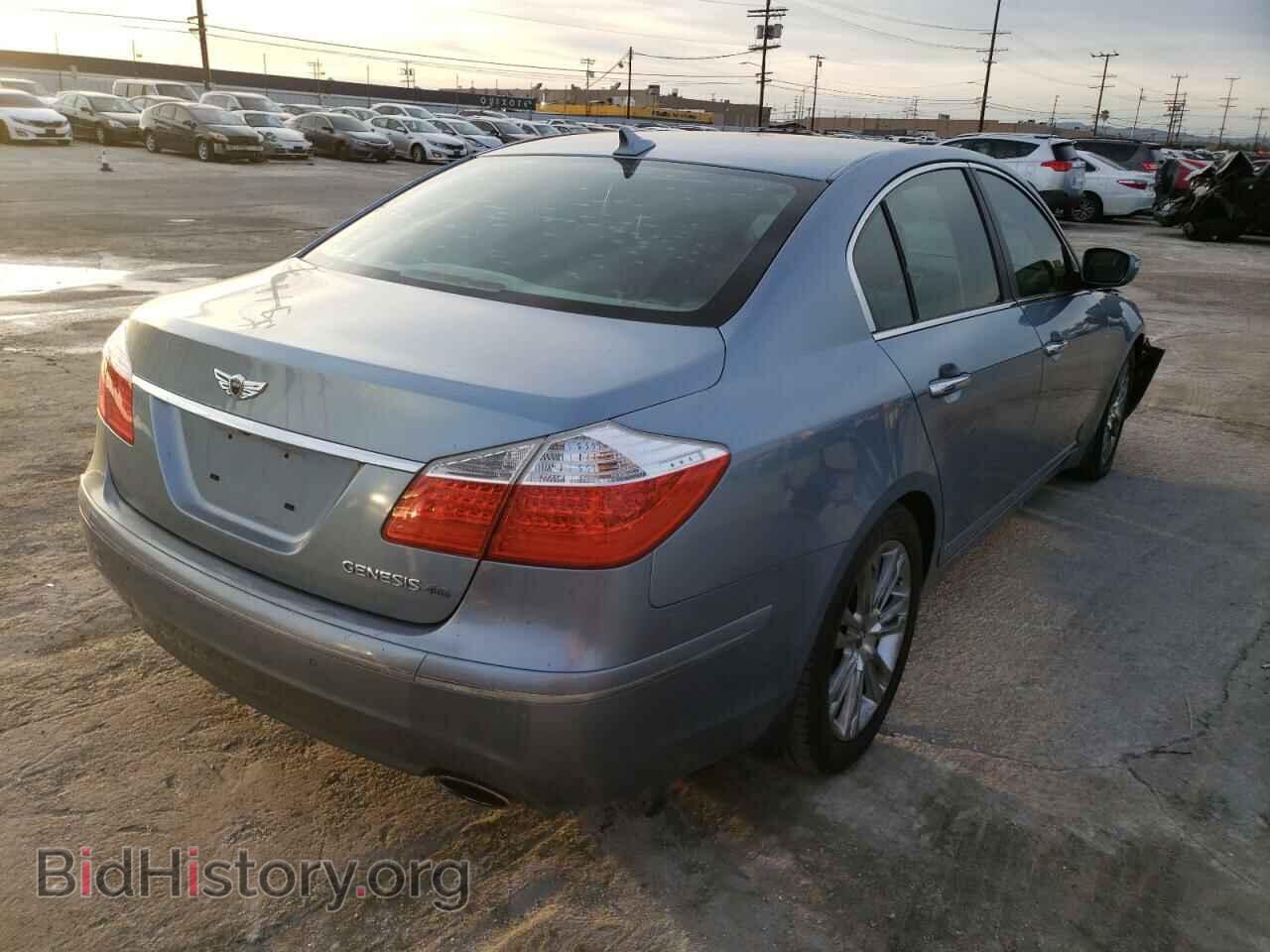 2009 HYUNDAI GENESIS - VIN: KMHGC46F39U059280 - Фото 3