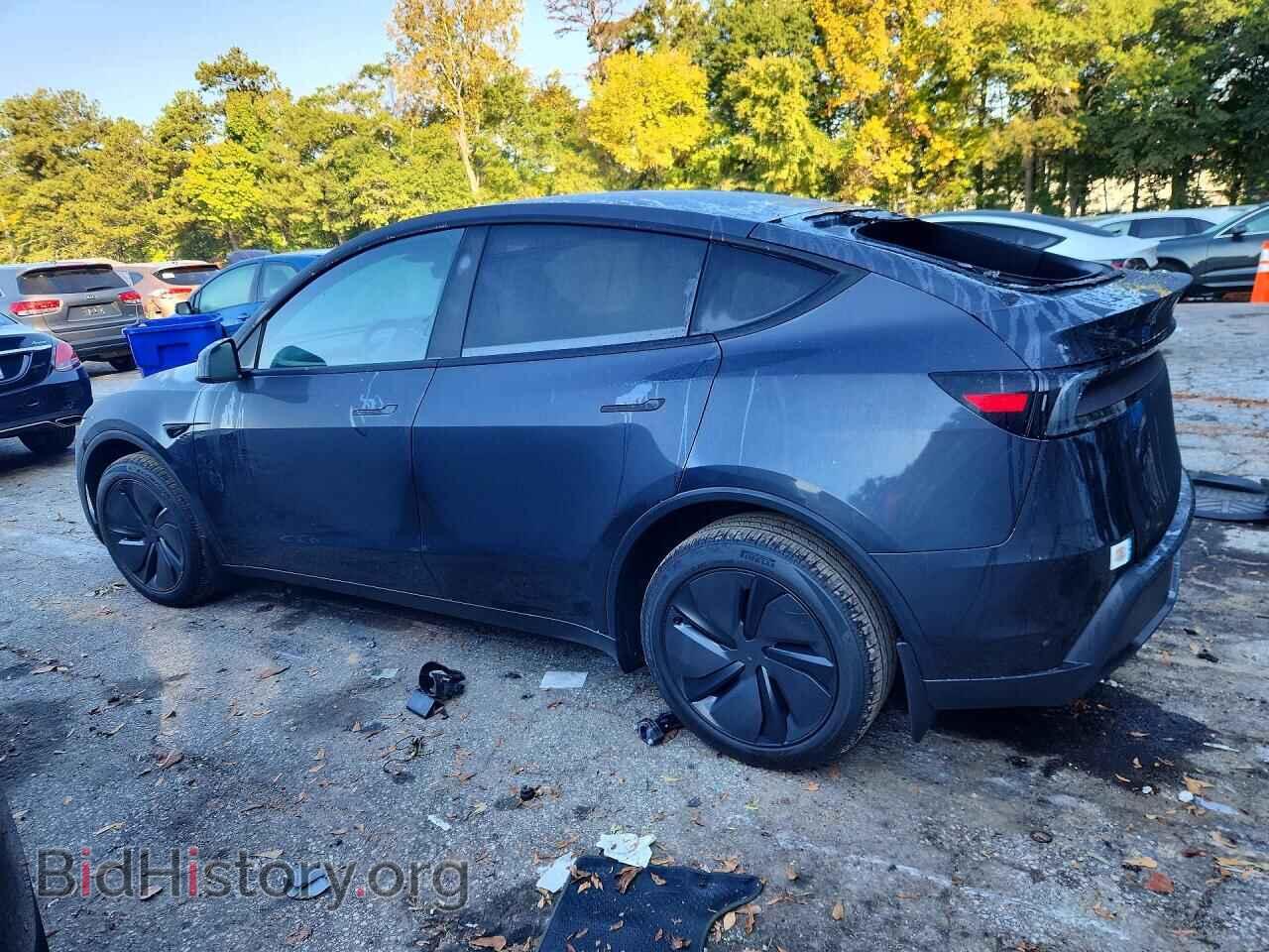 2026 TESLA MODEL Y - VIN: 7SAYGDEDXTF680001 - Фото 2