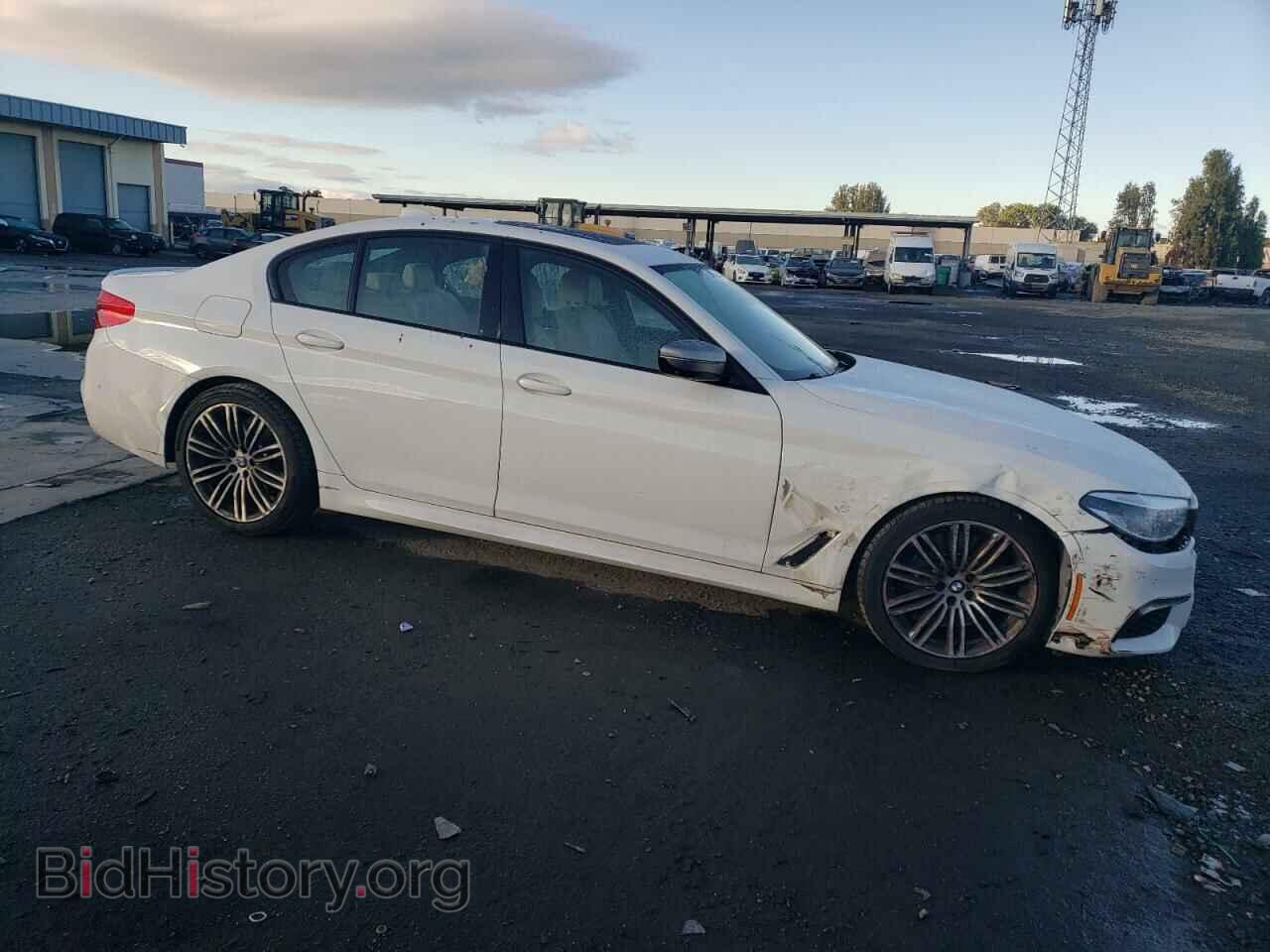 2019 BMW M5 - VIN: WBAJB9C59KB288440 - Photo 4