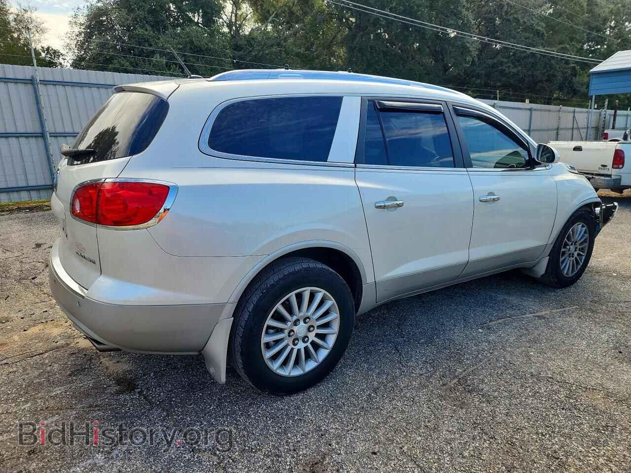 2012 Buick ENCLAVE (VIN 5GAKRCED7CJ128943) — photo 3 of 15