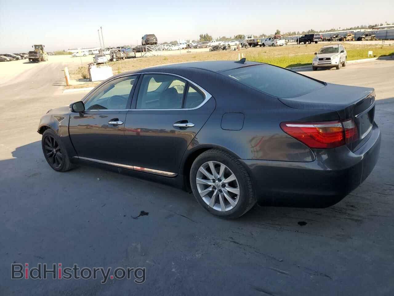2011 LEXUS LS460 - VIN: JTHBL5EF4B5106322 - Фото 2