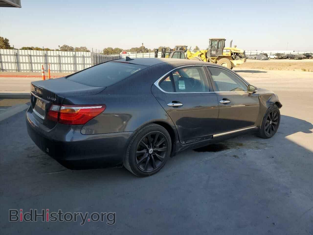 2011 LEXUS LS460 - VIN: JTHBL5EF4B5106322 - Фото 3