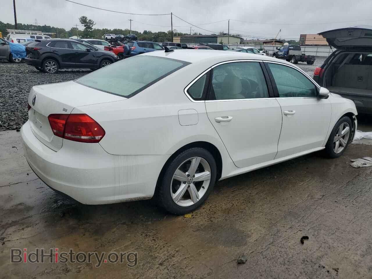 2012 VOLKSWAGEN PASSAT - VIN: 1VWBP7A34CC105985 - Фото 3