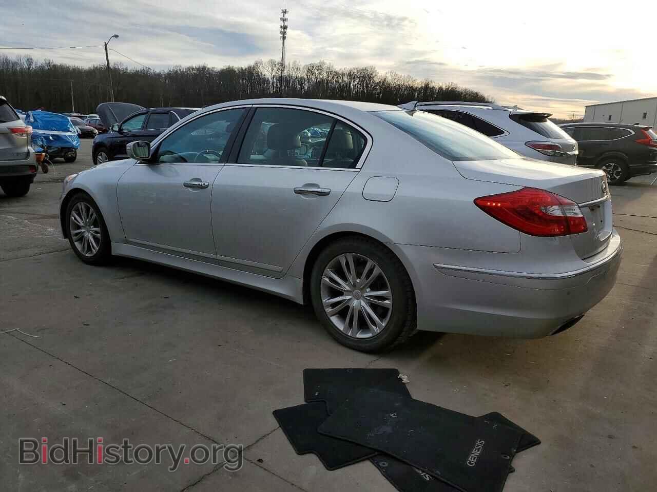 2013 HYUNDAI GENESIS - VIN: KMHGC4DD7DU233703 - Фото 2