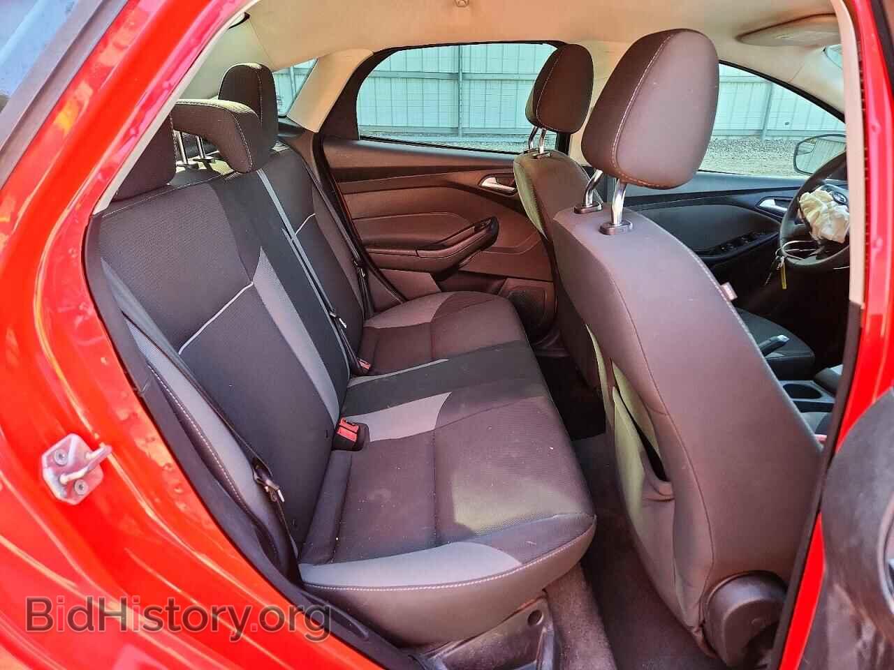2012 Ford FOCUS (VIN 1FAHP3F2XCL182999) — photo 10 of 14